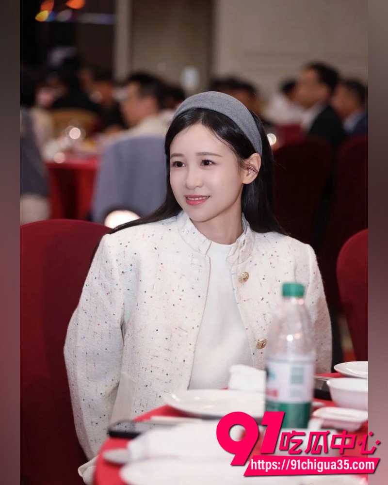 洁丽雅40周年庆成豪门伦理大瓜 3