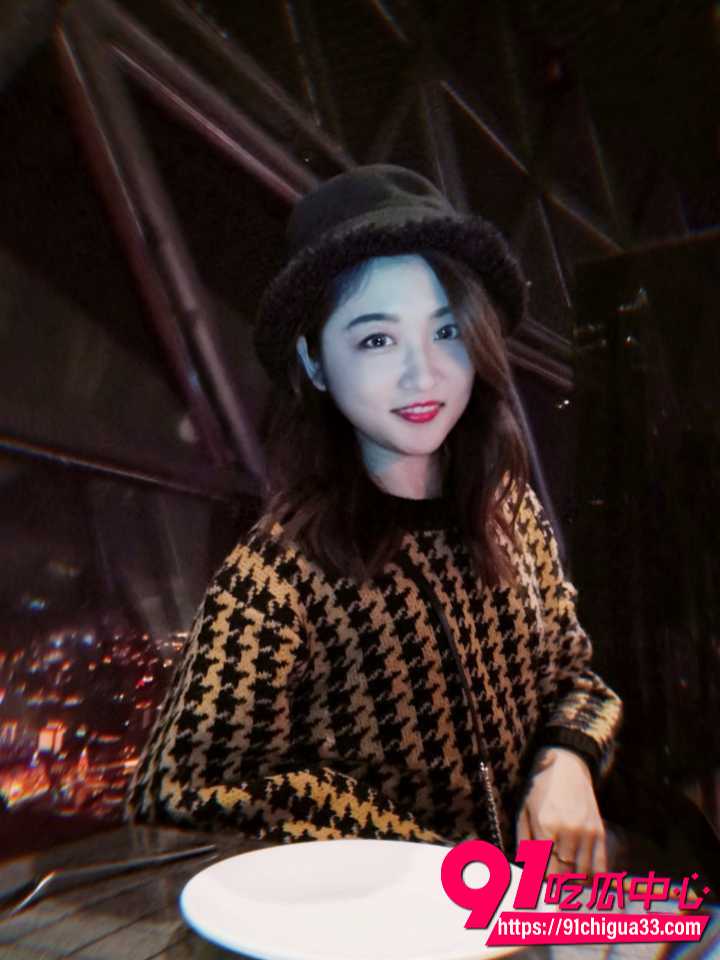 胡子哥91早期探花私拍合集 线下约拍各职业母狗熟女 爆火后评论区求资源不断