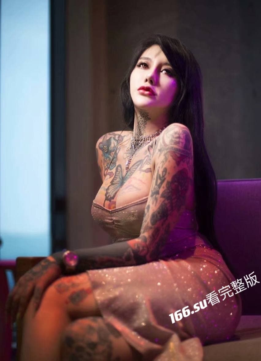 满纹阴环狂野御姐chloe高能自拍视图私密部位特写大尺度激情视频流出曝光 配图10