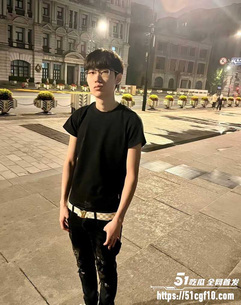 说唱歌手Ash1约炮视频05
