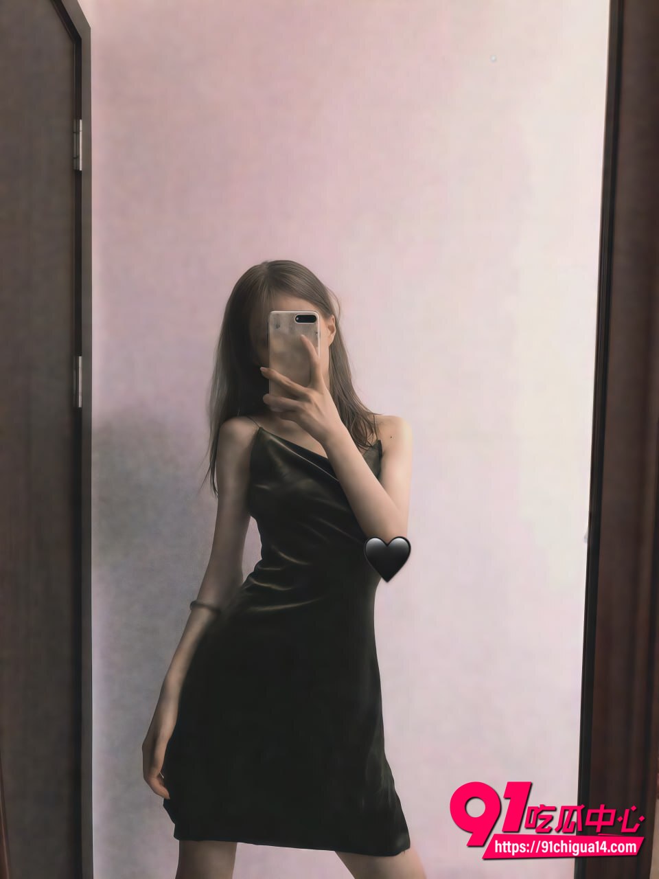 美女大学生张依诺性爱泄密全曝光 SM与各种制服口交猛干