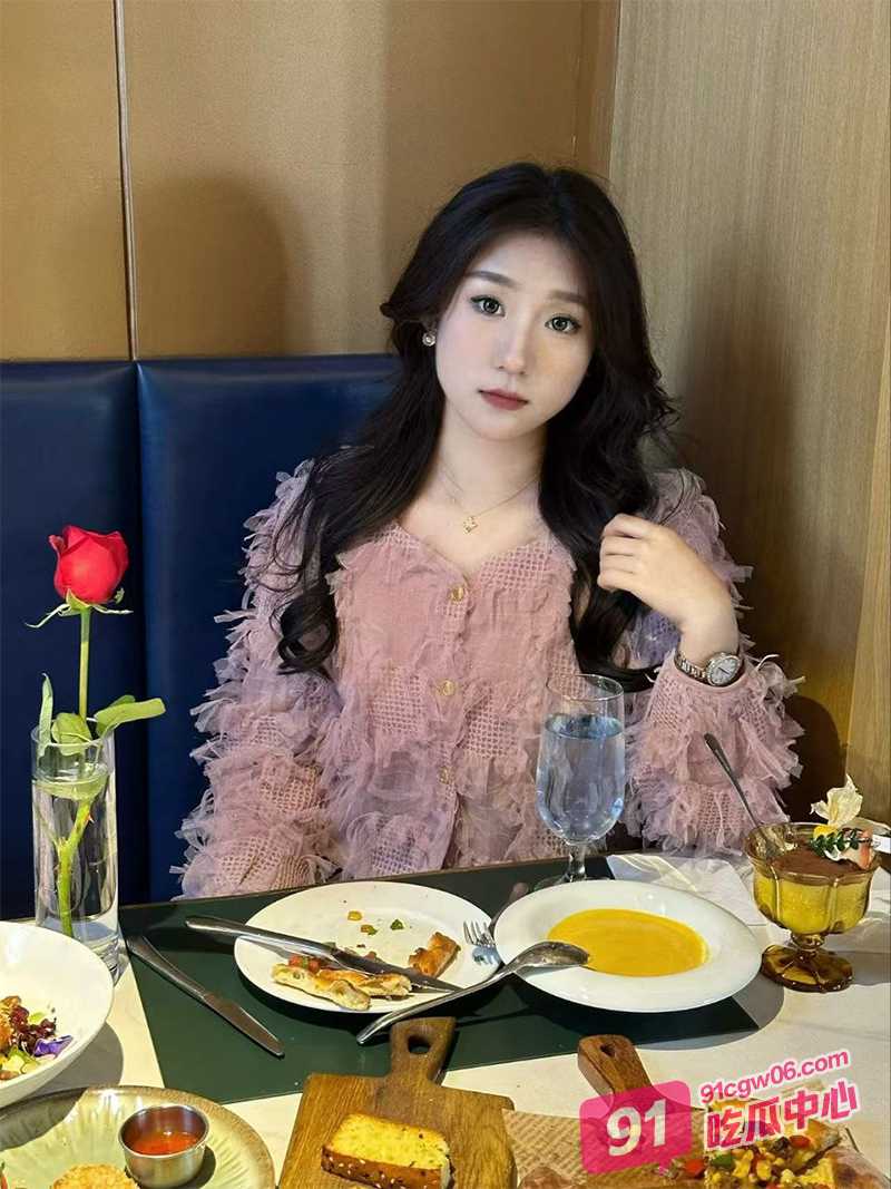 真实姐弟乱伦 KTV厕所再次内射醉酒姐姐 到家后睡着暴力蹂躏 睡着也喷水？