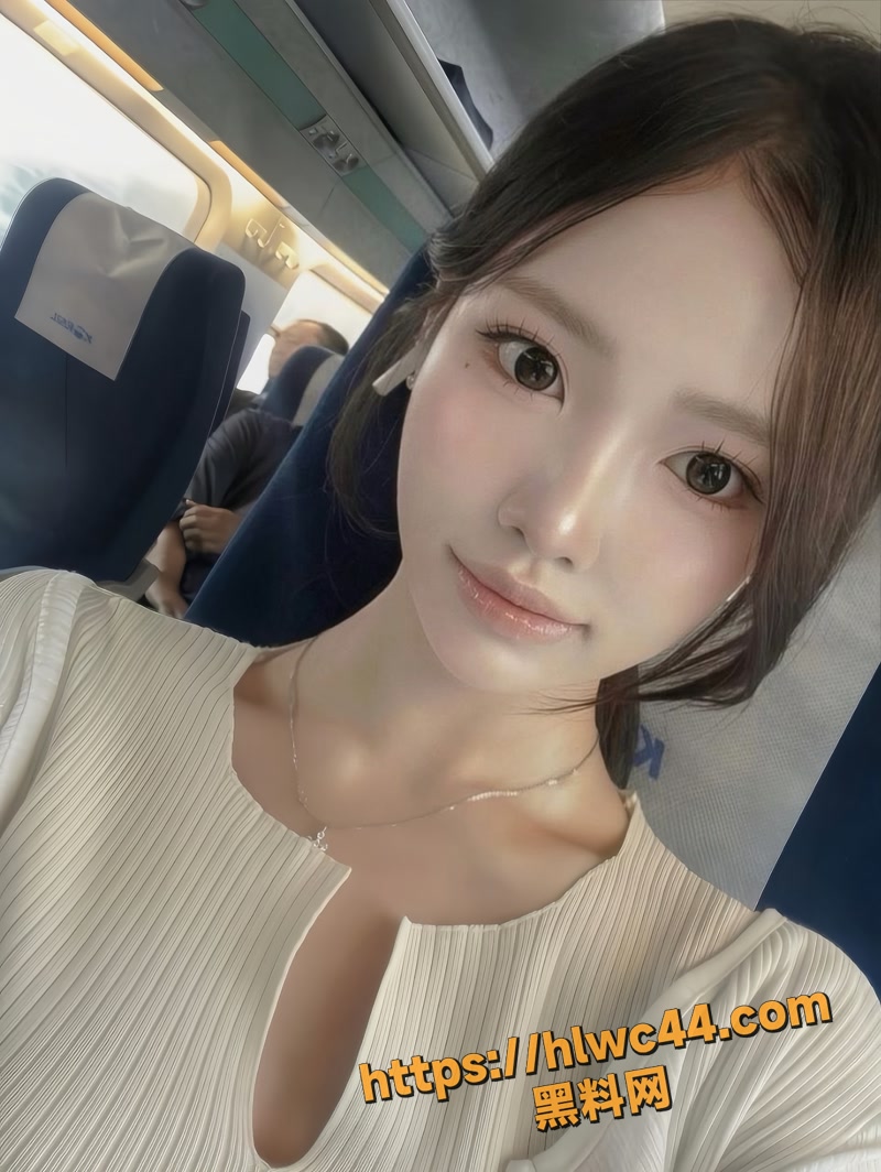 杭州商K极品御姐 夏航燕 身着情趣制服约炮金主视频流出